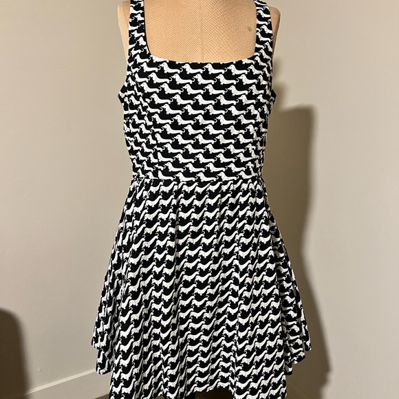 Retrolicious Pin-Up Dachshund Wiener Dog Dress Fit and Flare Style Size XL - Picture 9 of 9